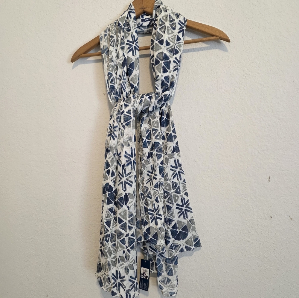 NWT VIVANTE by VSA Geometric Scarf / Wrap Coastal Beachy Resortwear Blue Green